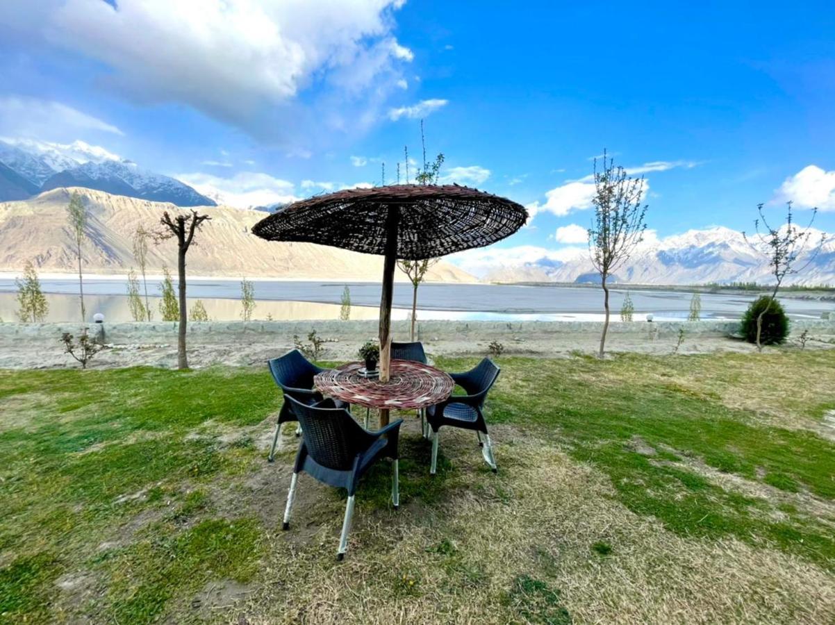 Indus View Hotel Skardu Exterior foto